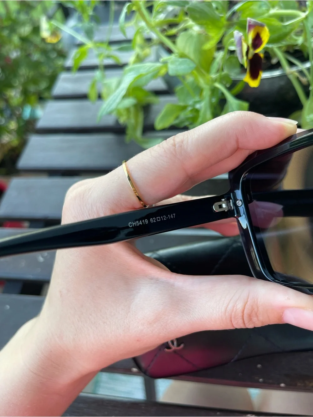 CHANEL Rimless Sunglasses black
